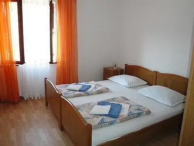Apartment Brnic D. - Ag Baska (Krk)